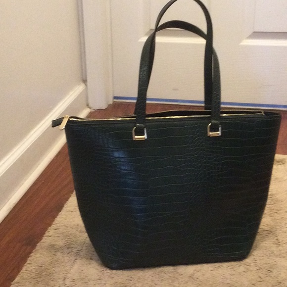 H&M Bags Prettygreentote Bag Poshmark